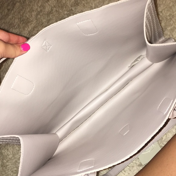 Ulta Purse - Picture 4 of 4